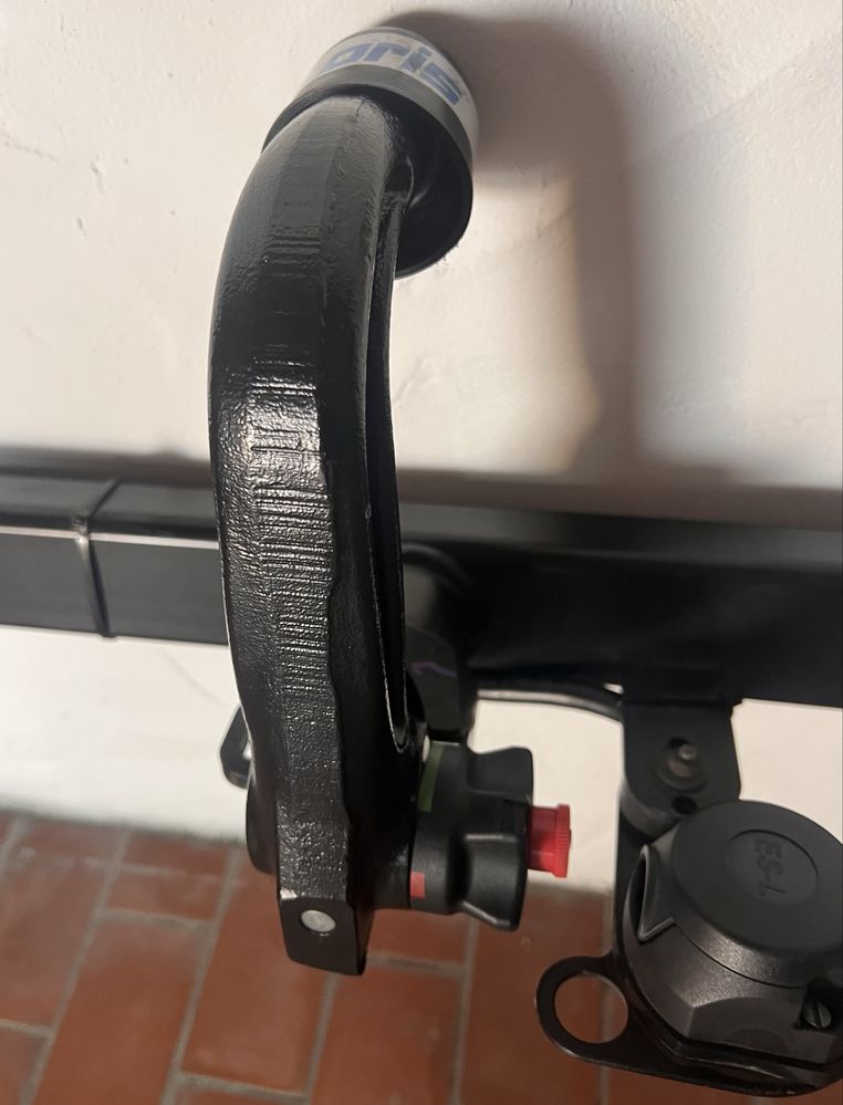 Bola Reboque ORIS com  Sistema de Fixação a Viatura