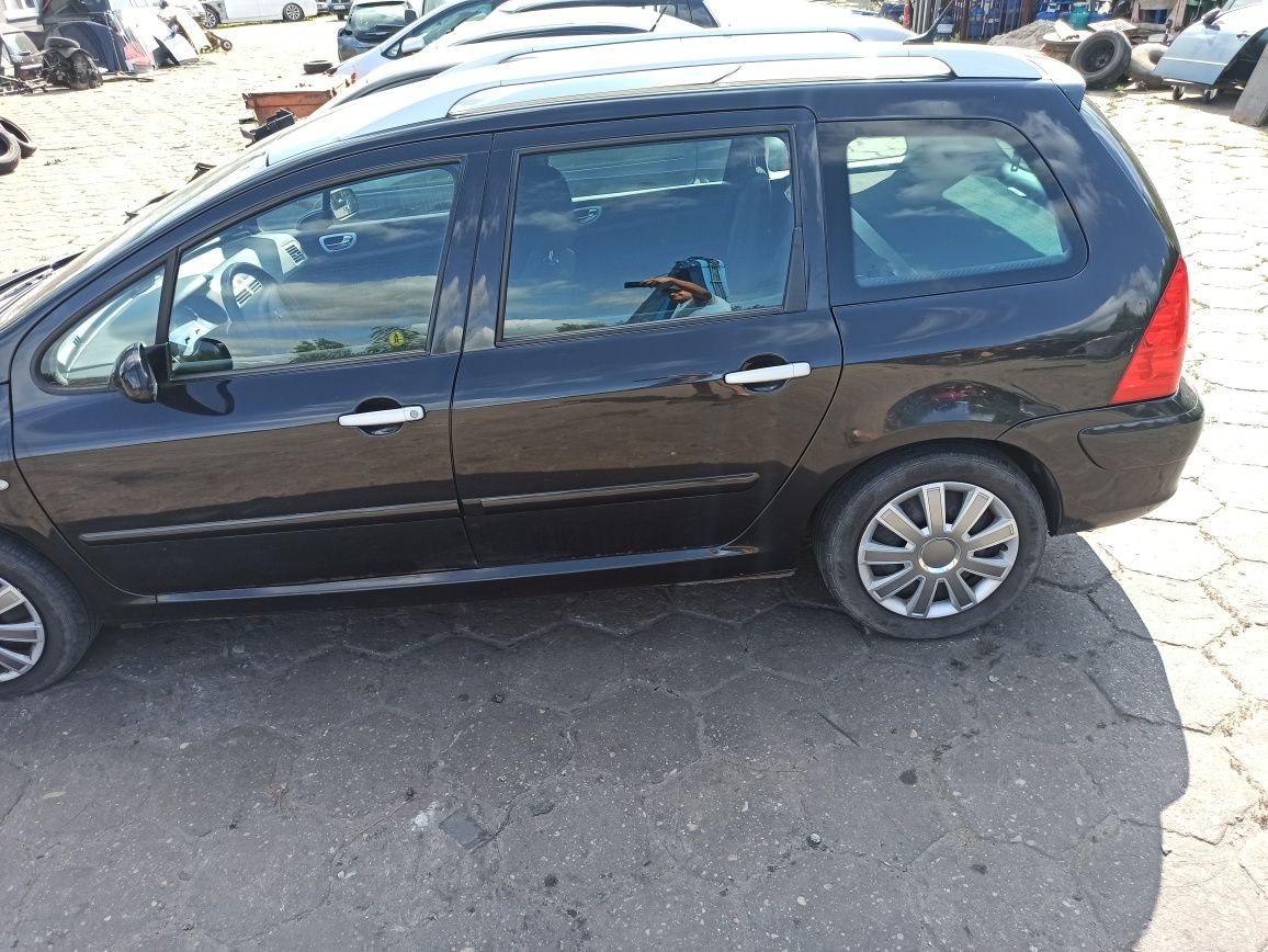 Peugeot 307sw lift 2007 exld zderzak maska błotniki pas przód lampy
