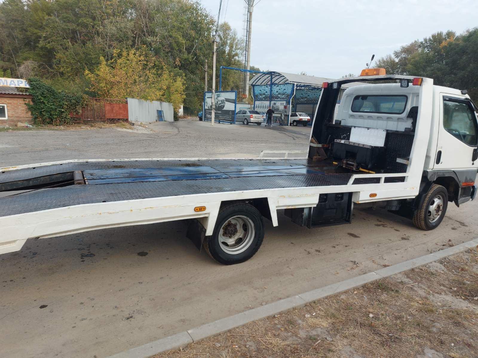 Продам Эвакуатор MITSUBISHI