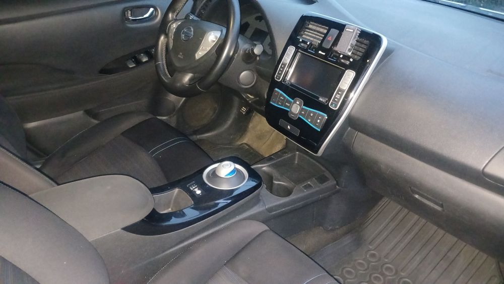 Нісан ліф 17р 30ка