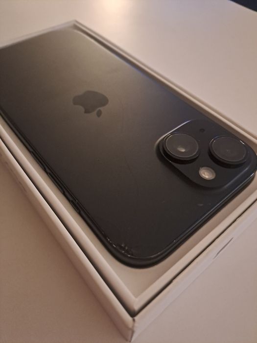Iphone 15 128GB usado