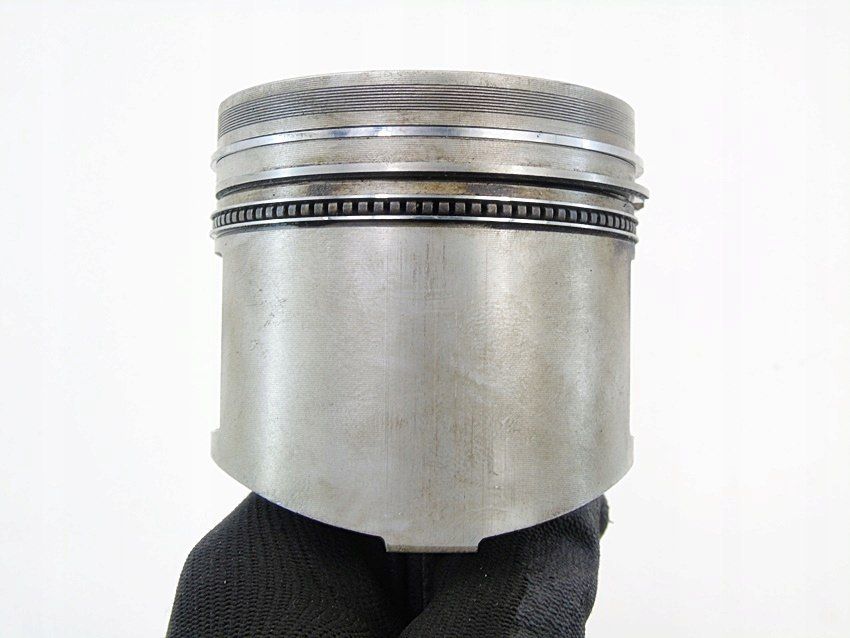 Tłok Korbowód 7926 Audi 100 C2 C3 1.9 B 10V Avant Sedan