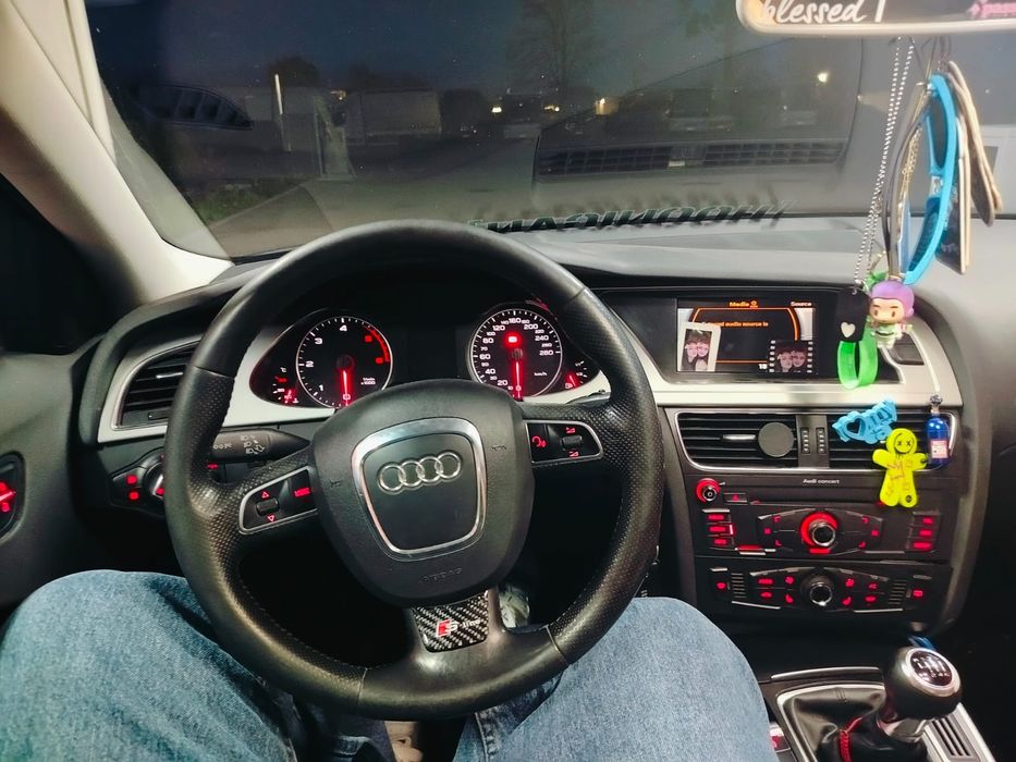 Sprzedam/wymienię Audi a4 b8 2.0 Tdi 143 km 2009 rok Avant dobrze wyp