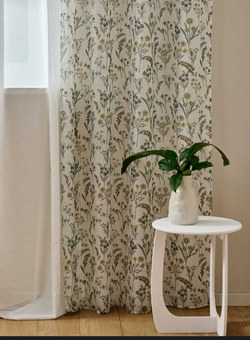 Zestaw 2 zasłon w delikatny kwiatowy wzór