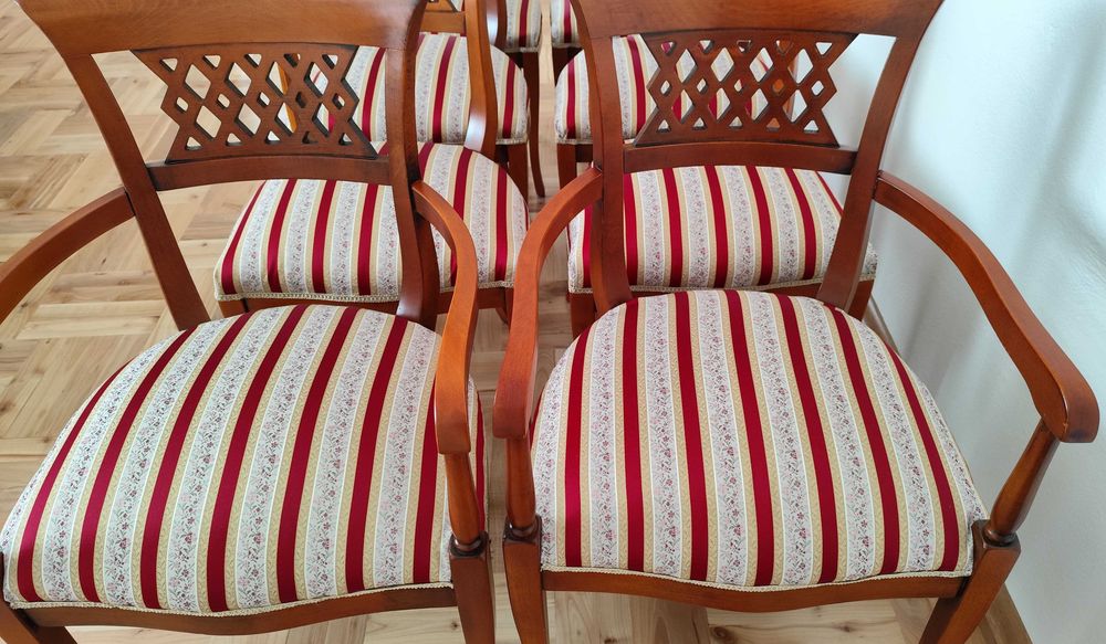 Krzesła tapicerowane