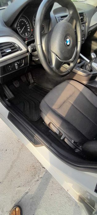 BMW 114i em muito bom estado
