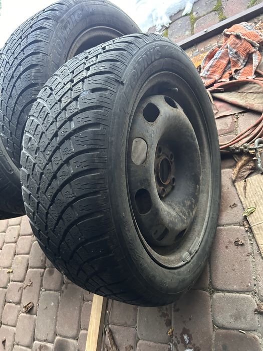 Sprzedam felgi stalowe z oponami zimowymi 15/195/50