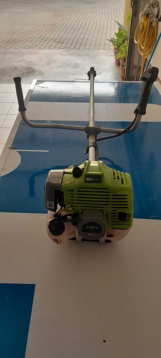 Roçadora a gasolina