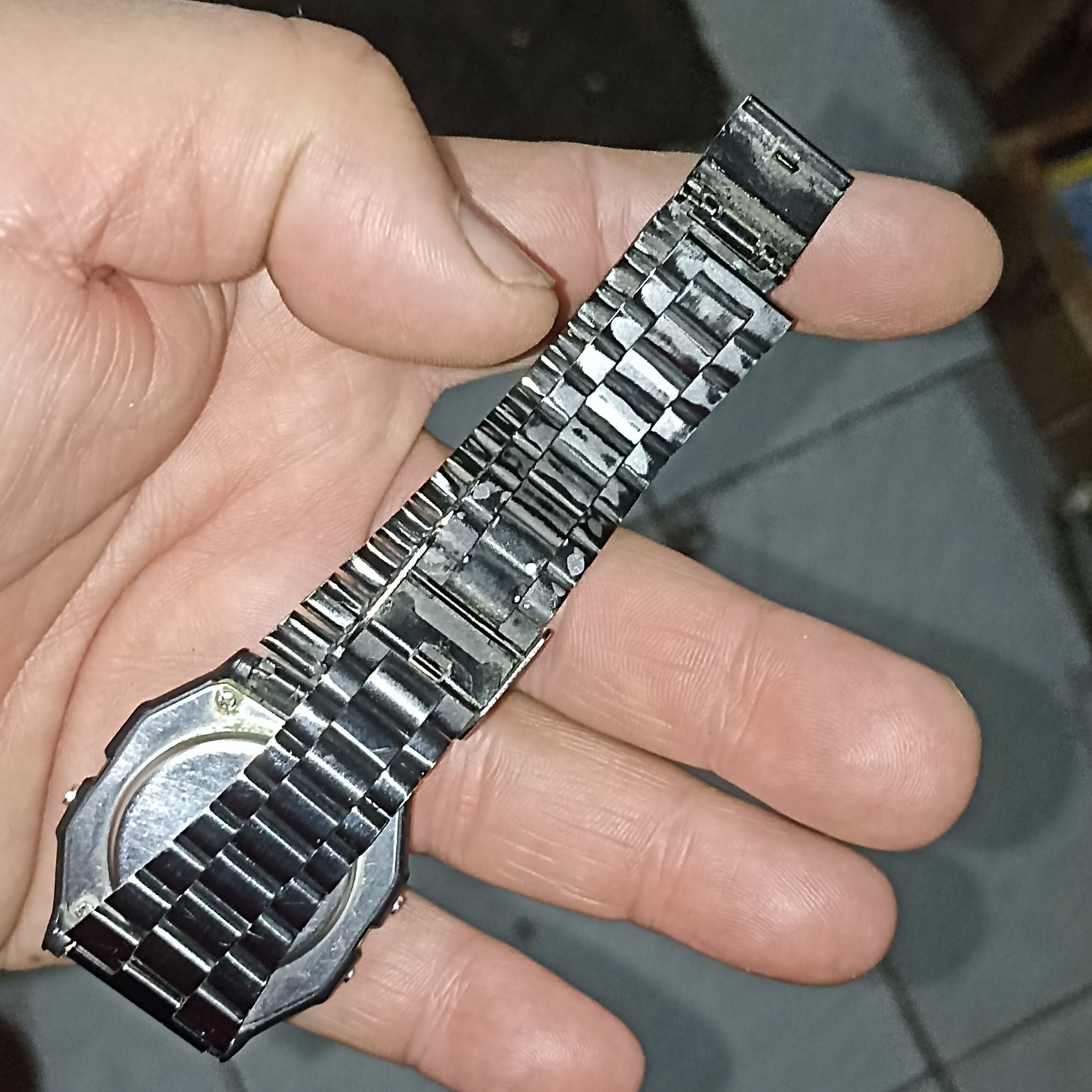 Relógio Casio muito bem funcional