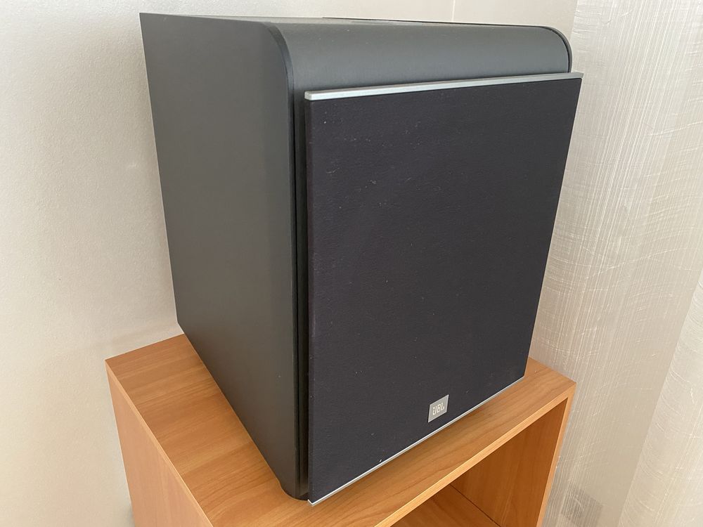 Активний сабвуфер JBL E150P/230, потужність 150 Вт