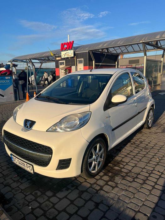 Peugeot 107, 2011р. 5-ти дверний