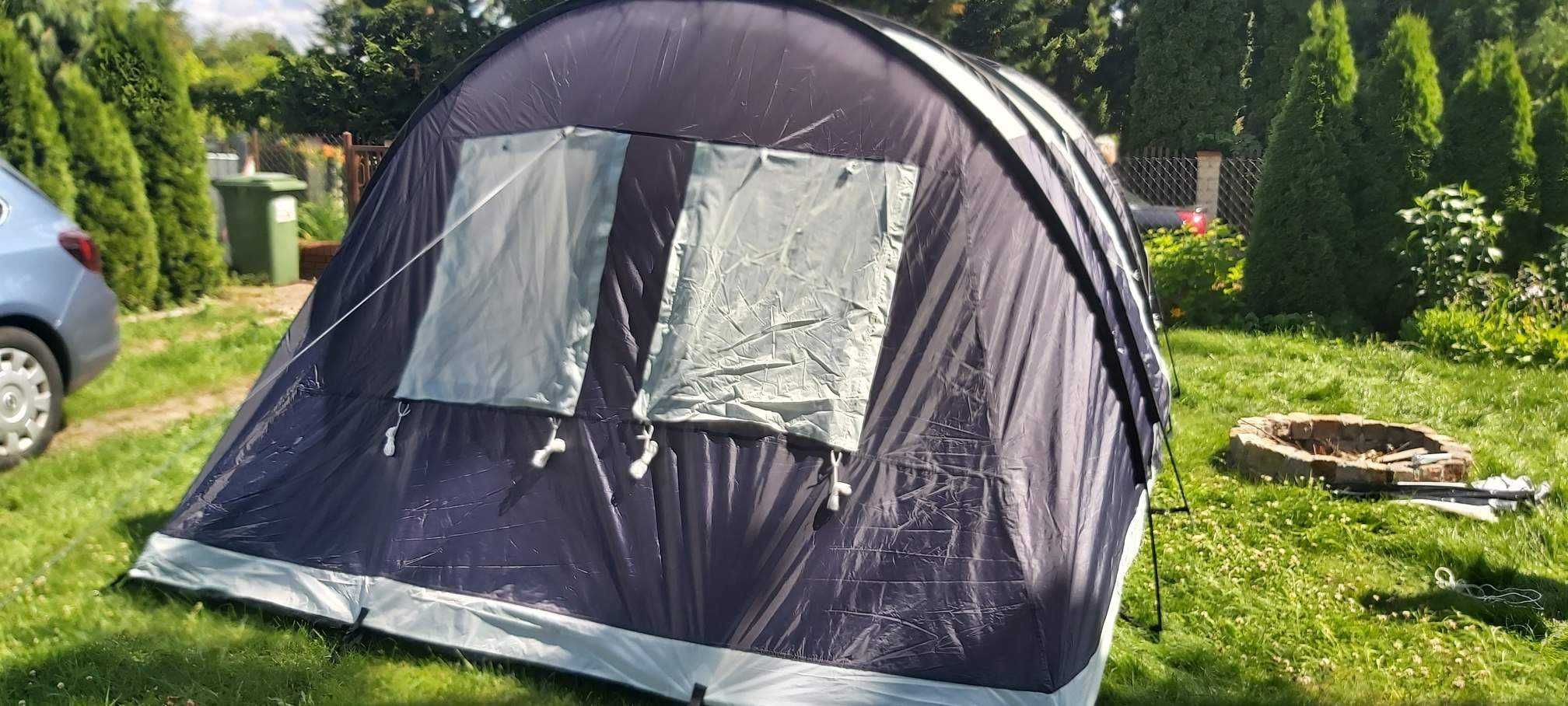 Duży namiot Vibra Camping borneo.