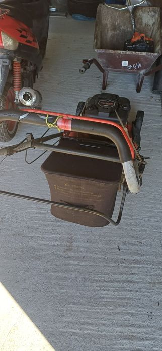 Kosiarka spalinowa z napędem