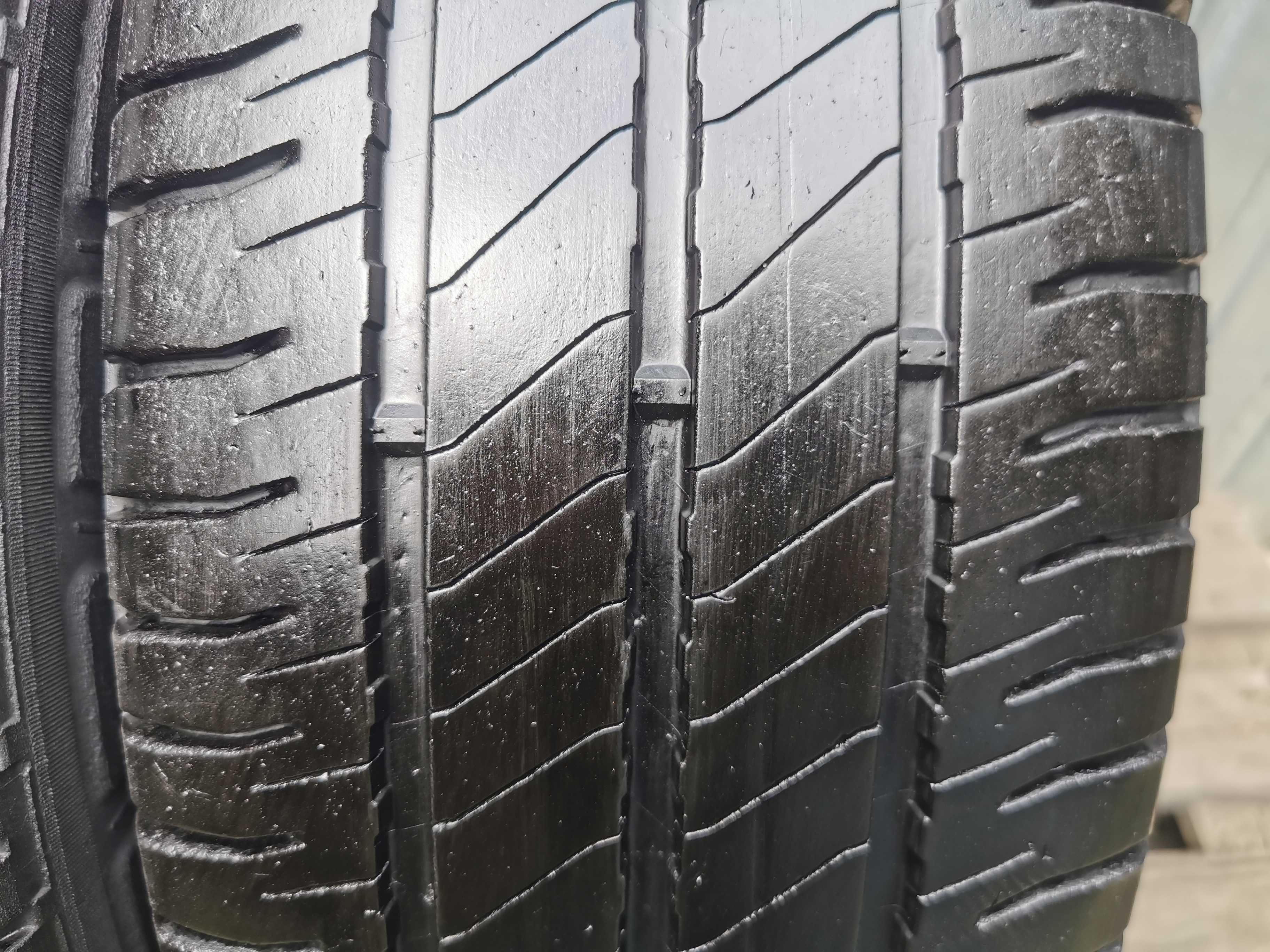 020) Opony - 215/65/16C - Michelin - 6mm - 2x2021 - Letnie