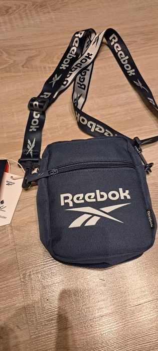 Nerka listonoszka reebok