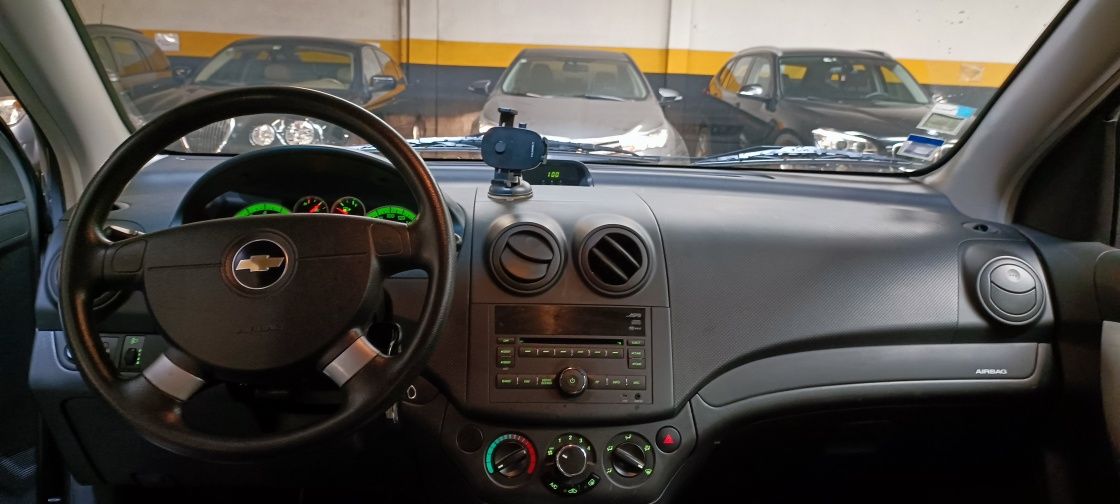 Aveo 42mil km 2010 completo muito novo
