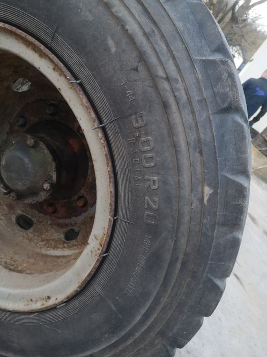 Oś ośka do przyczepy lawety tandem z kołami lub bez