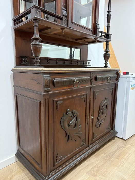 Louçeiro com tampo em mármore