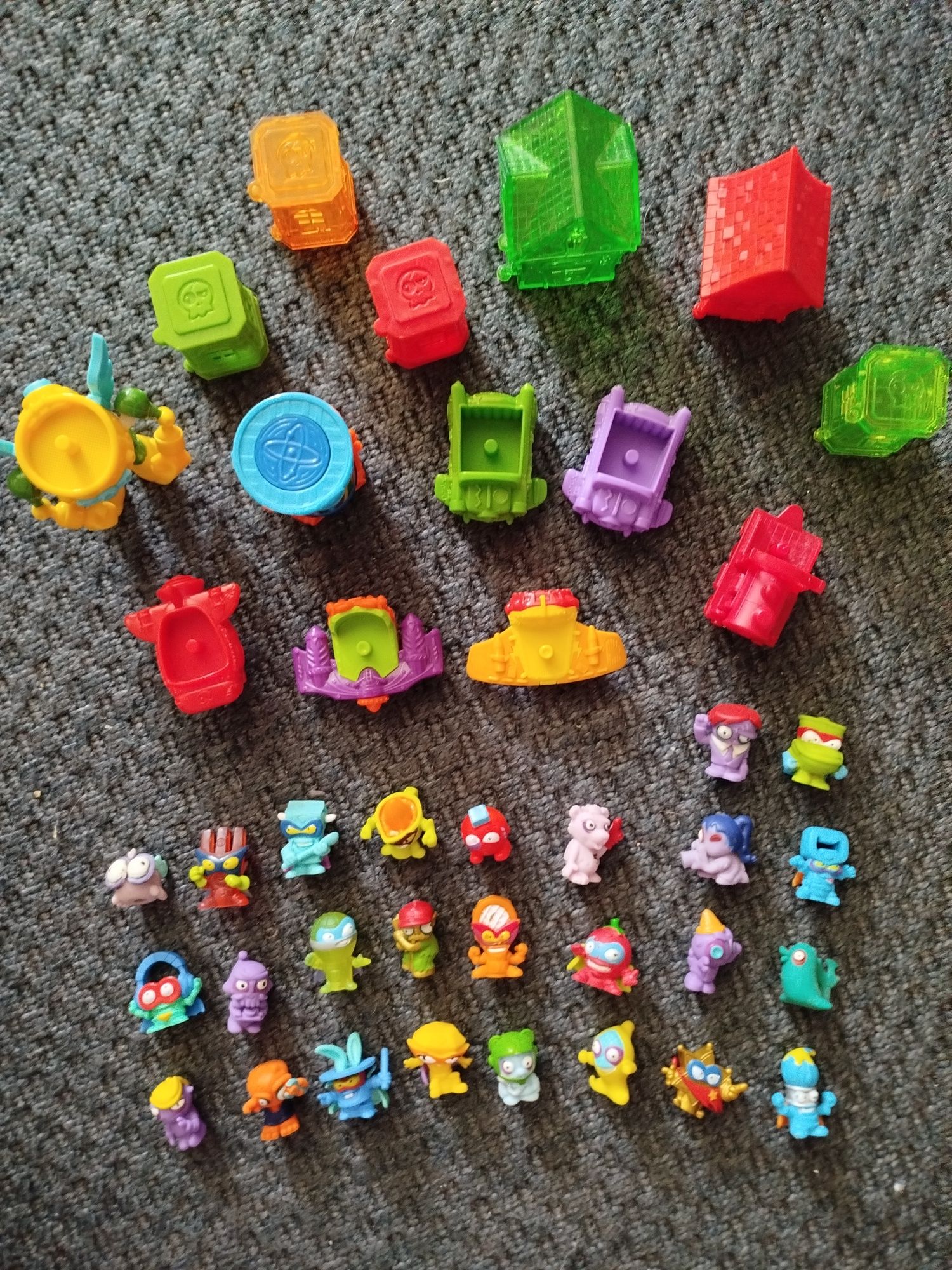 Lote Zomlings Superzings Trash Dolls Colecção