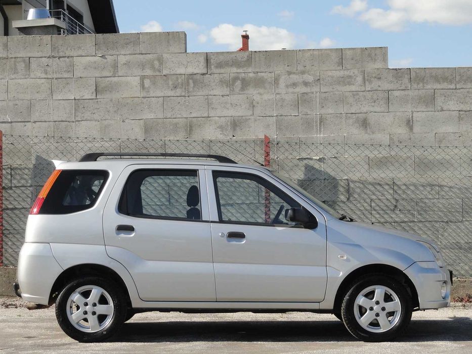 Subaru Justy G3X 4x4 blizniak Suzuki Ignis 07r