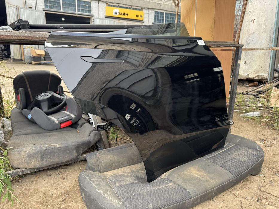 Tesla Model Y задняя правая дверь двери оригинал разборка