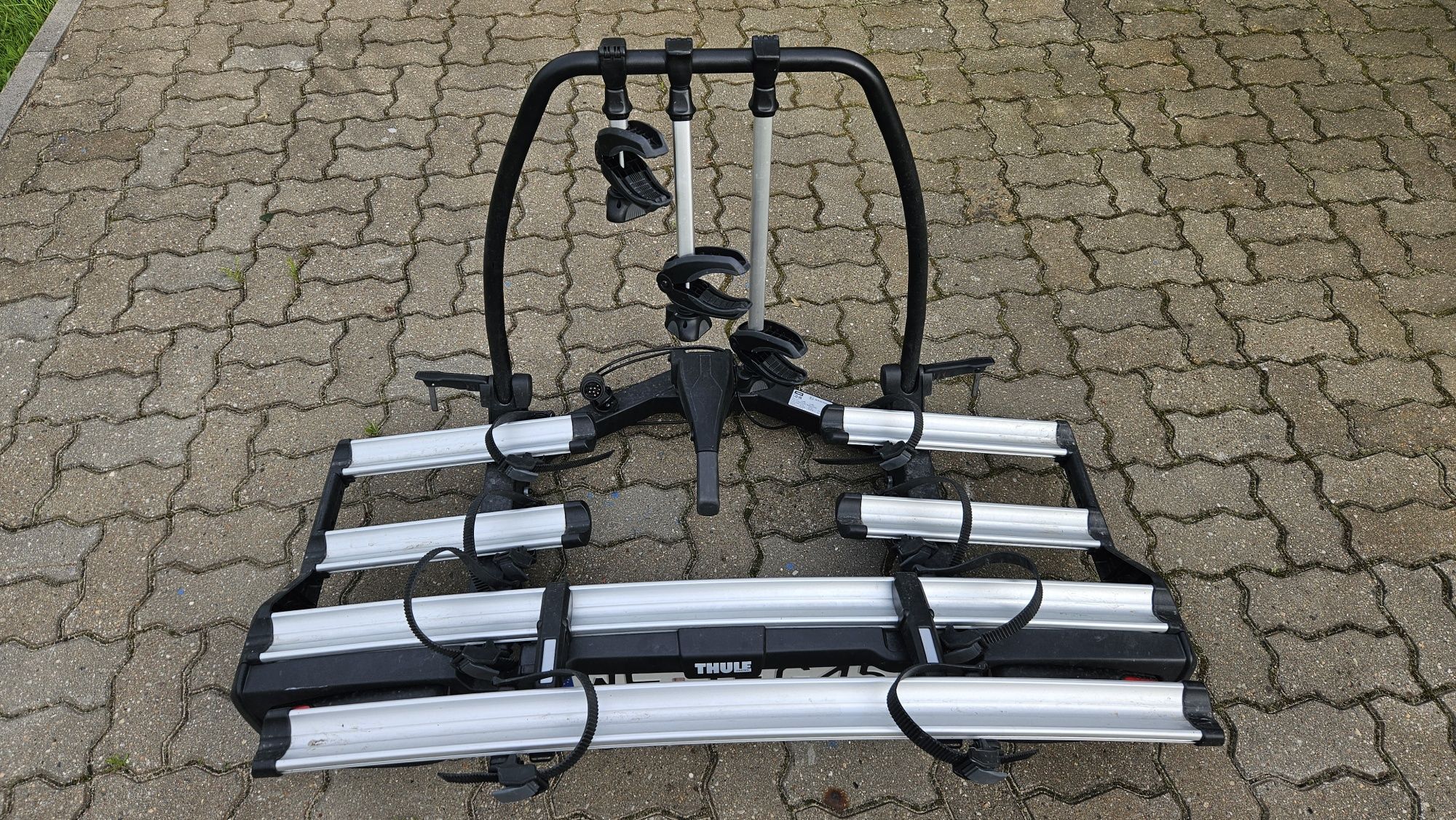 Thule VeloSpace XT3 939 + 4 rower