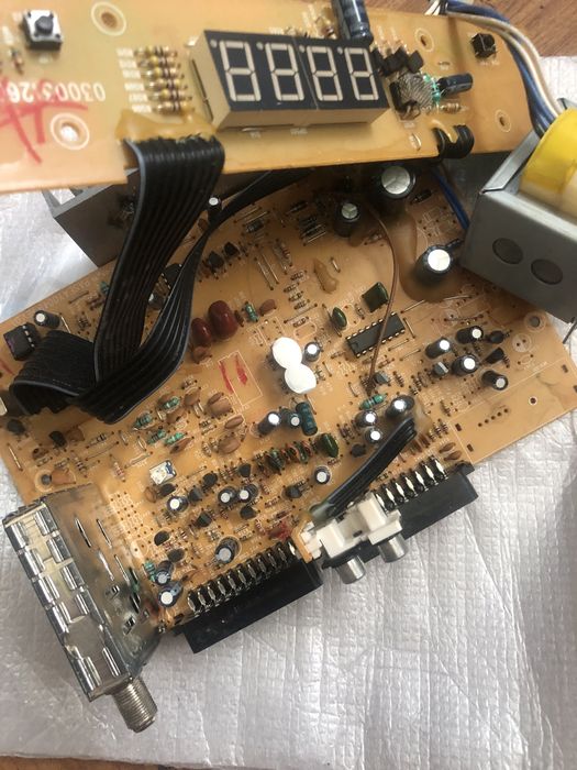 Плати електроніка