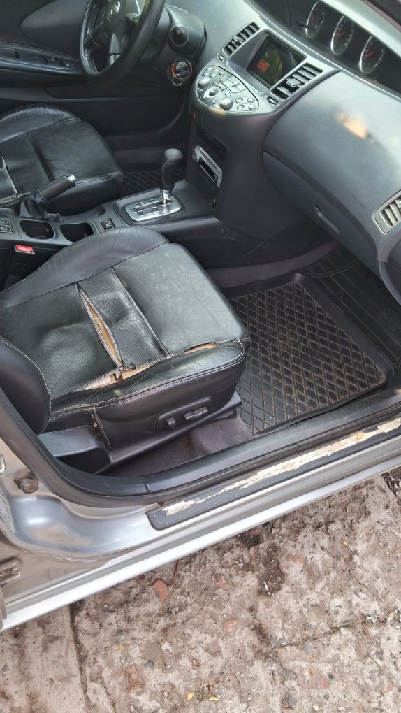 Nissan Primera P12