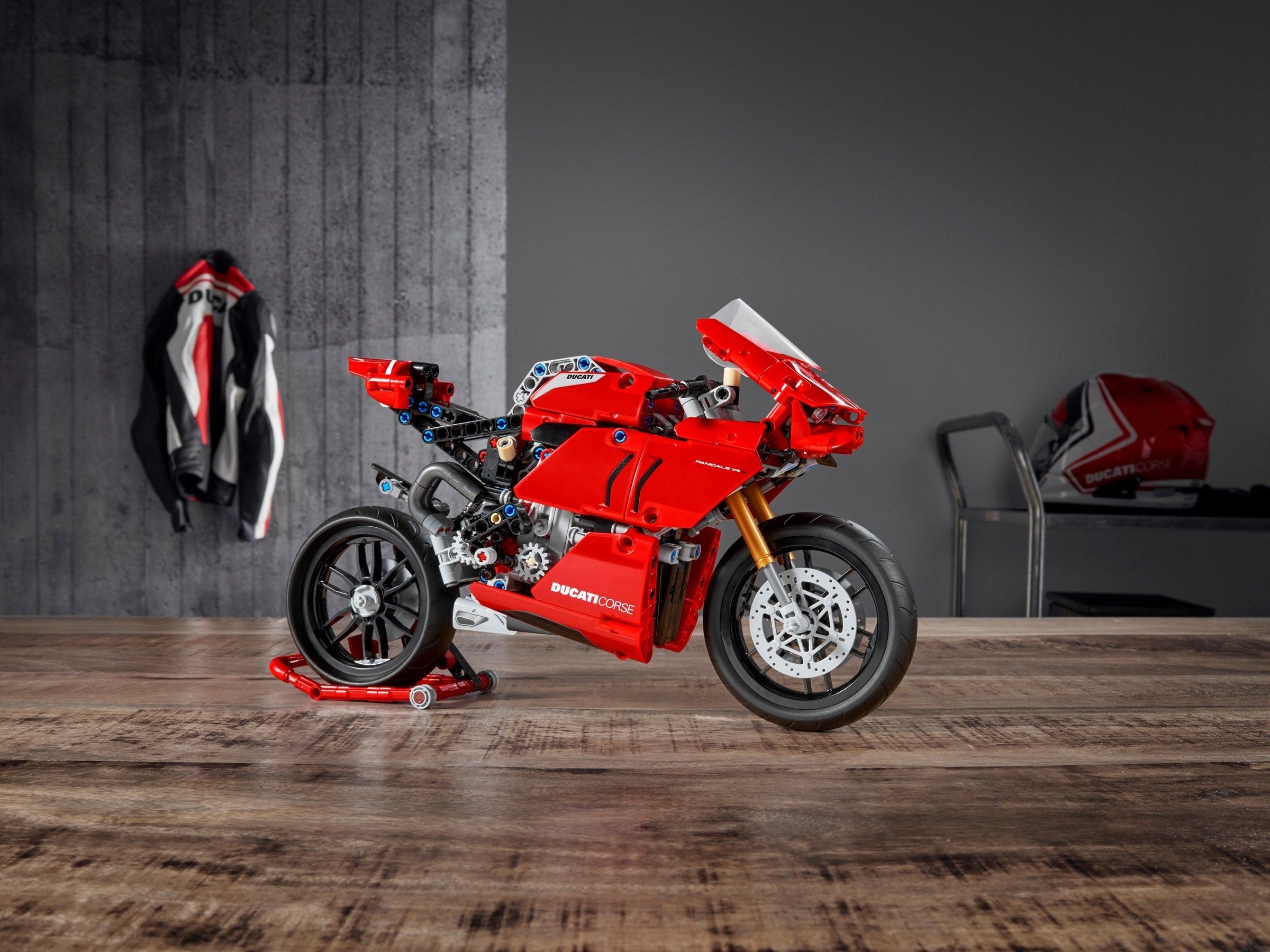 42107 LEGO TECHNIC Ducati Panigale V4 R