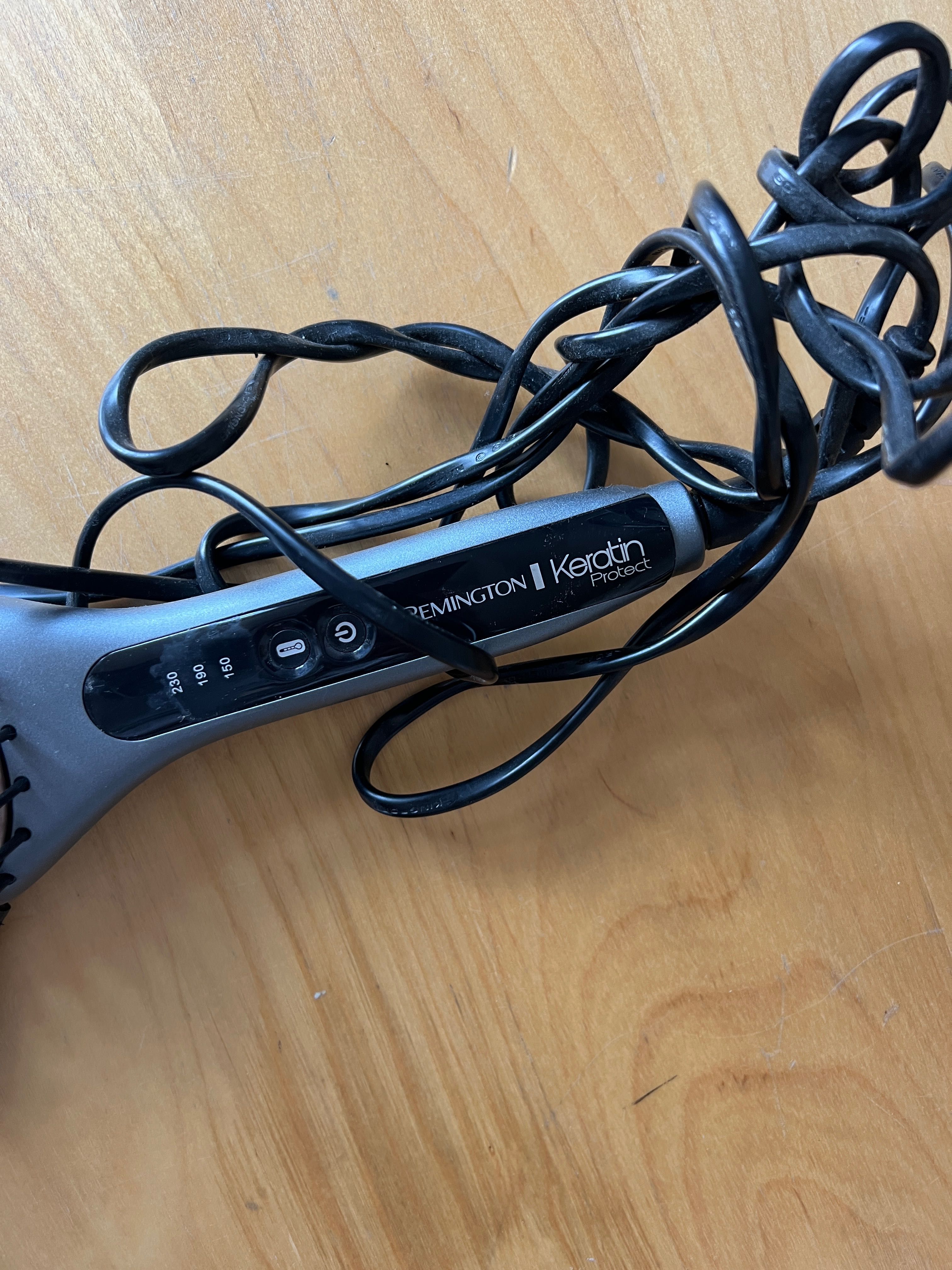 Szczotka prostująca REMINGTON Keratin Protect Straight