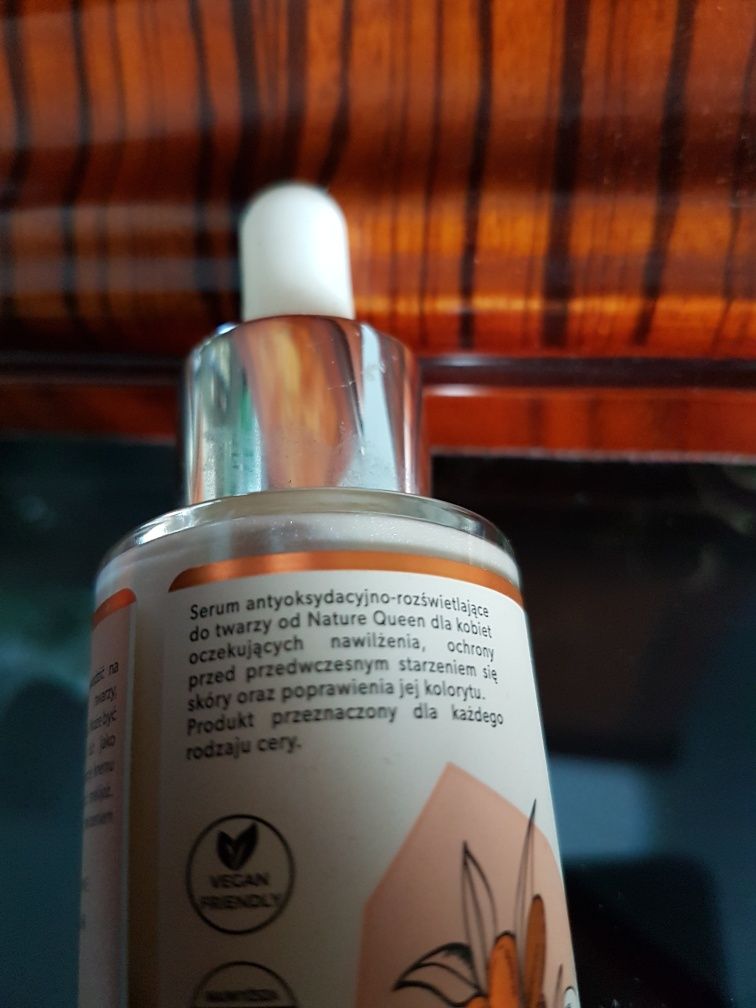 Serum rozświetlające Nature Queen