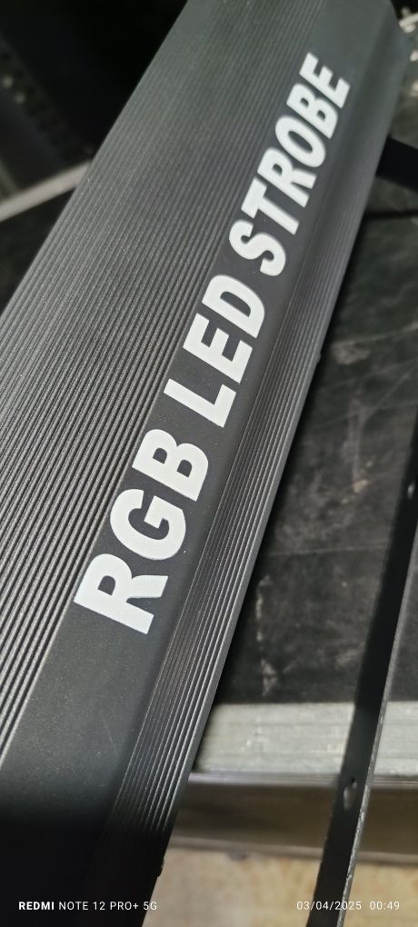 Strob led rgb w NOVO