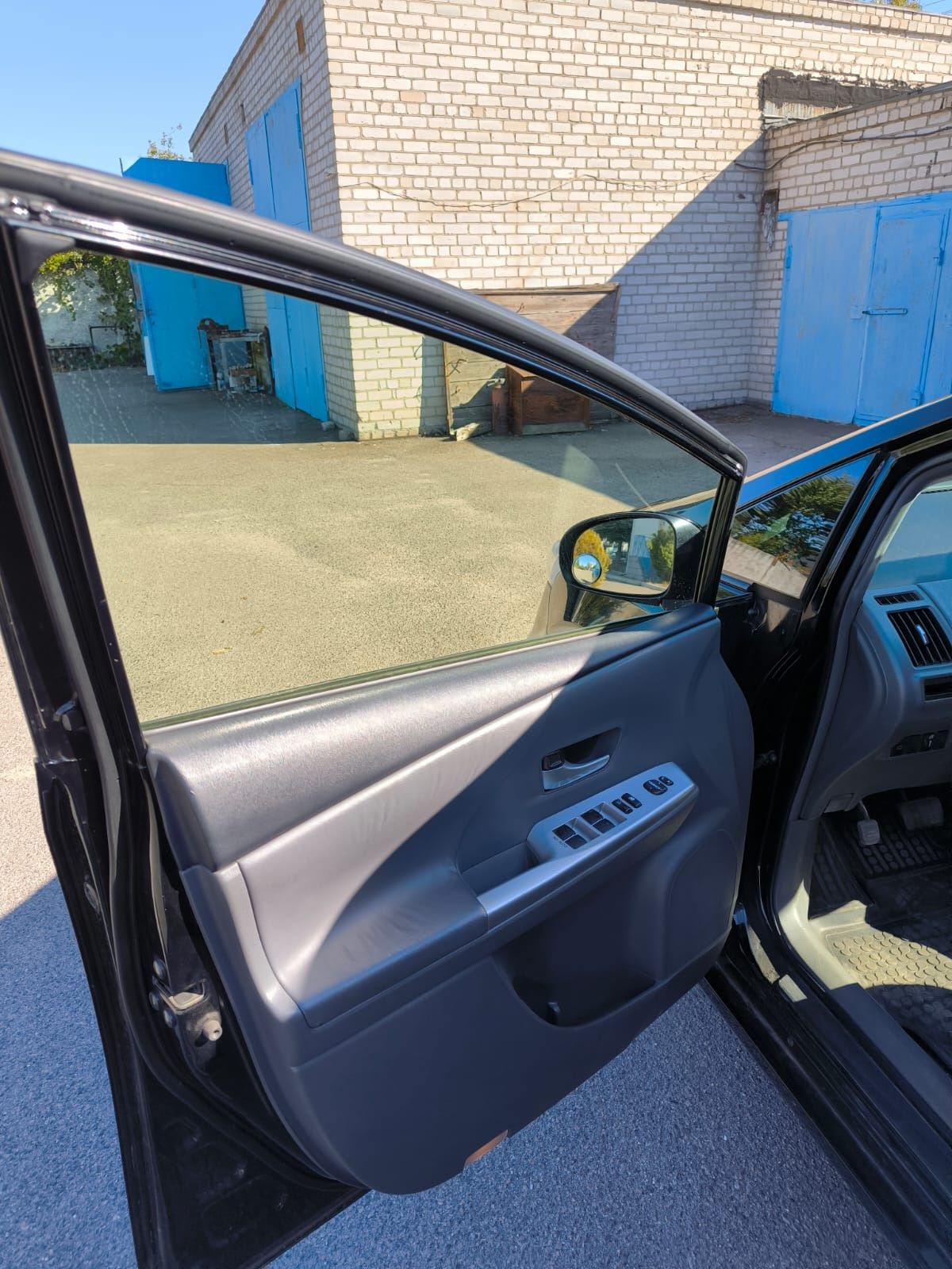 Toyota  Prius  V