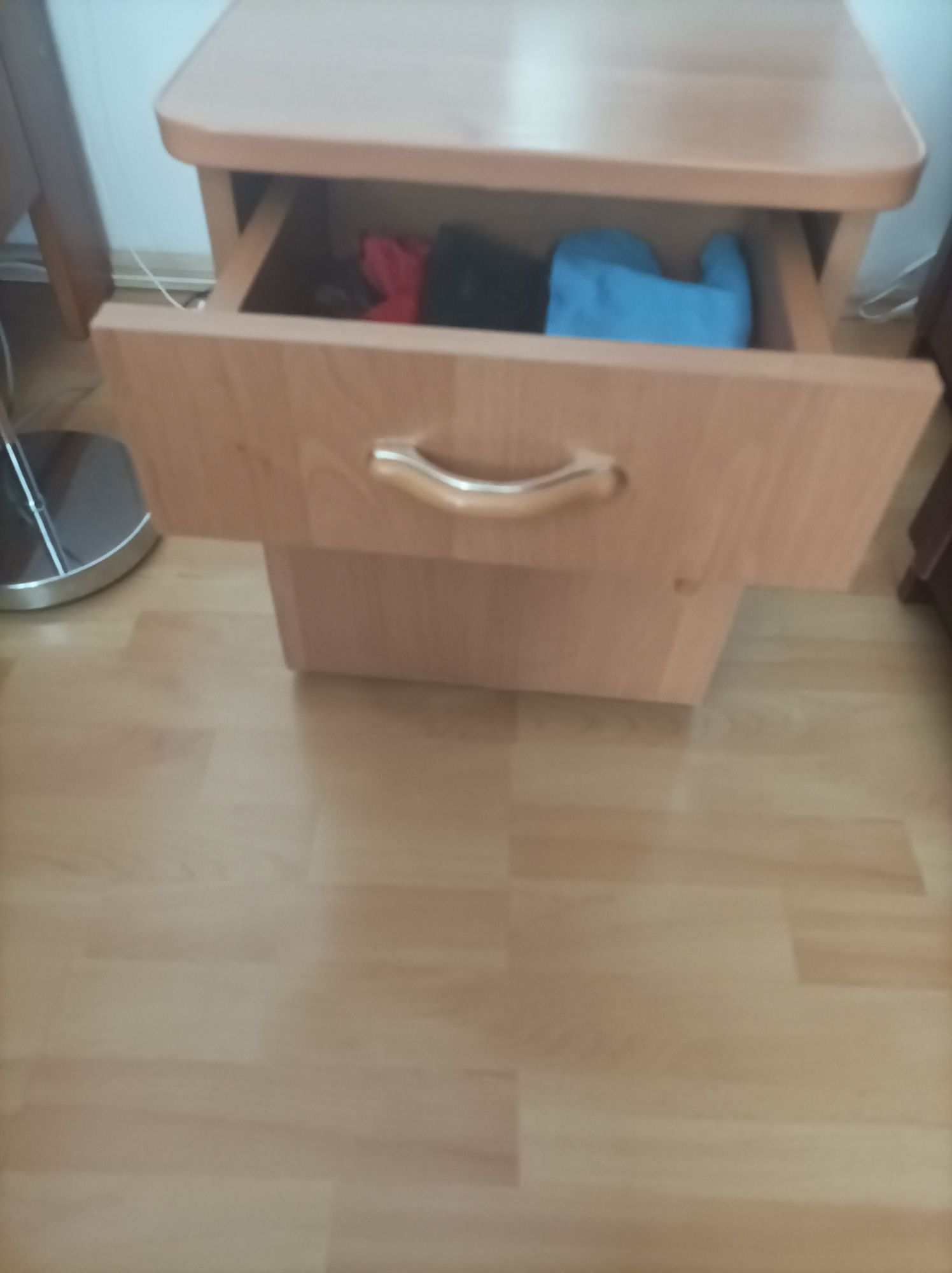 Szafka nocna klasyczna