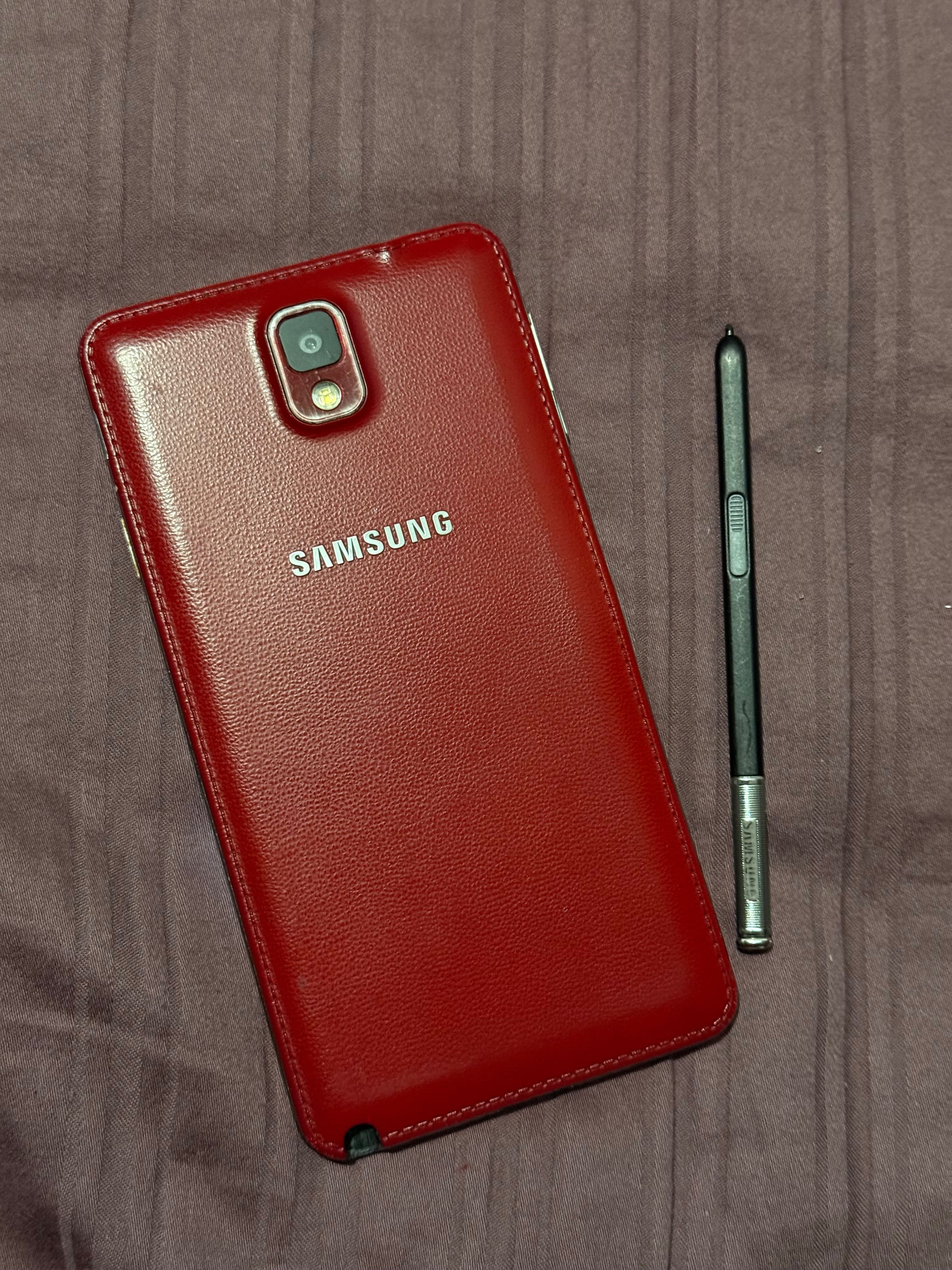 Samsung Galaxy Note 3 32gb телефон красный со стилусом