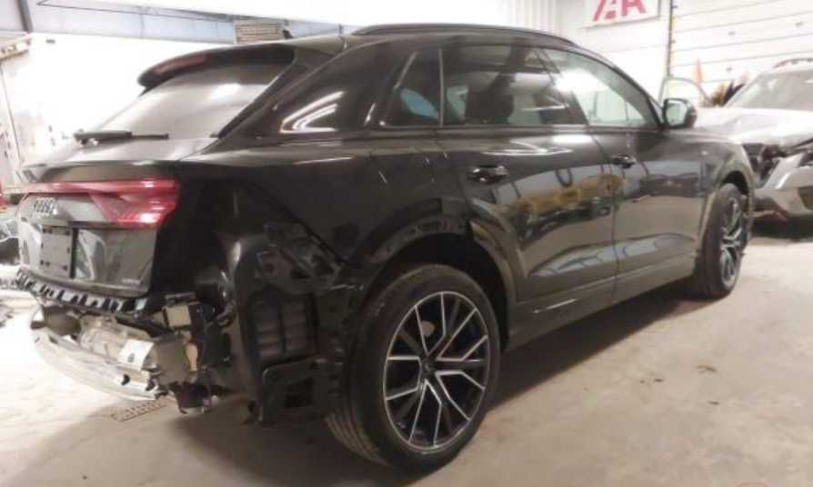Бампер Audi Q8 запчасти ауді ку8 запчастини