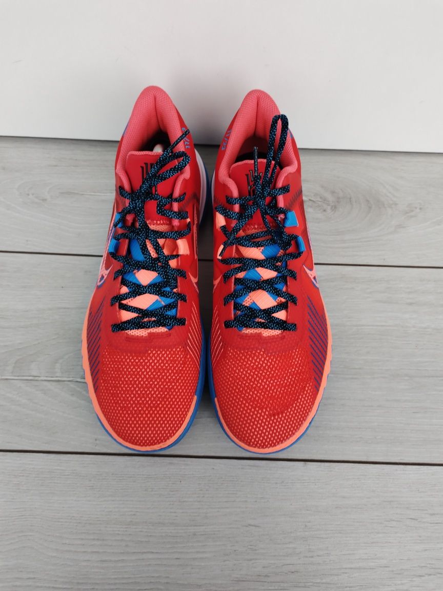Нові оригінальні баскетбольні кросівки Nike kyrie flytrap 5