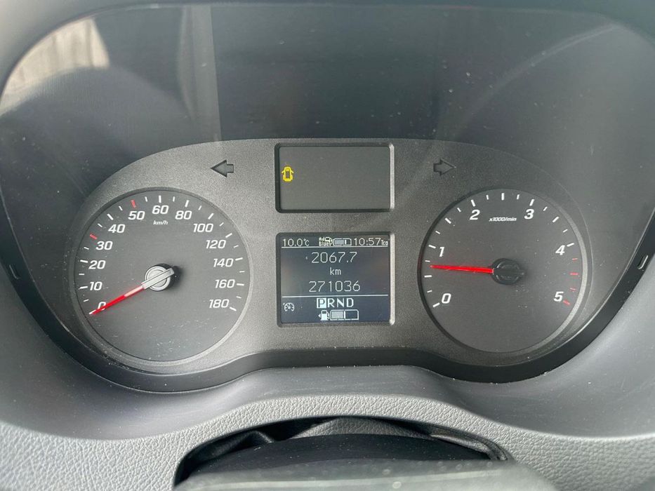 Mersedes-benz sprinter 319