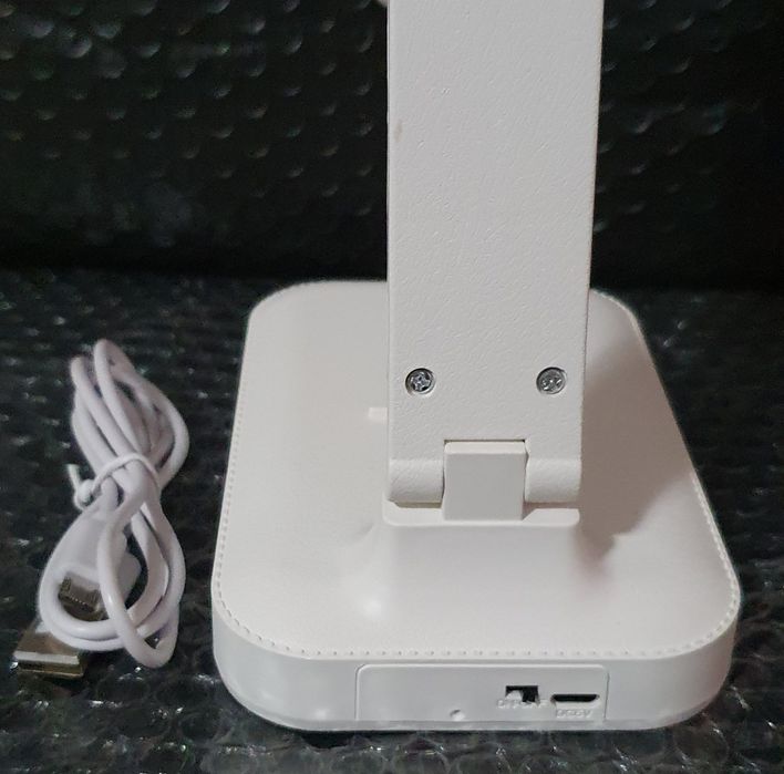 Сенсорна світлодіодна лампа. LED 8W