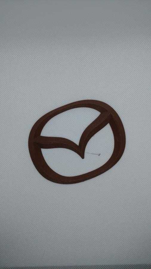 Emblemat Mazda drukowany 3d kolory