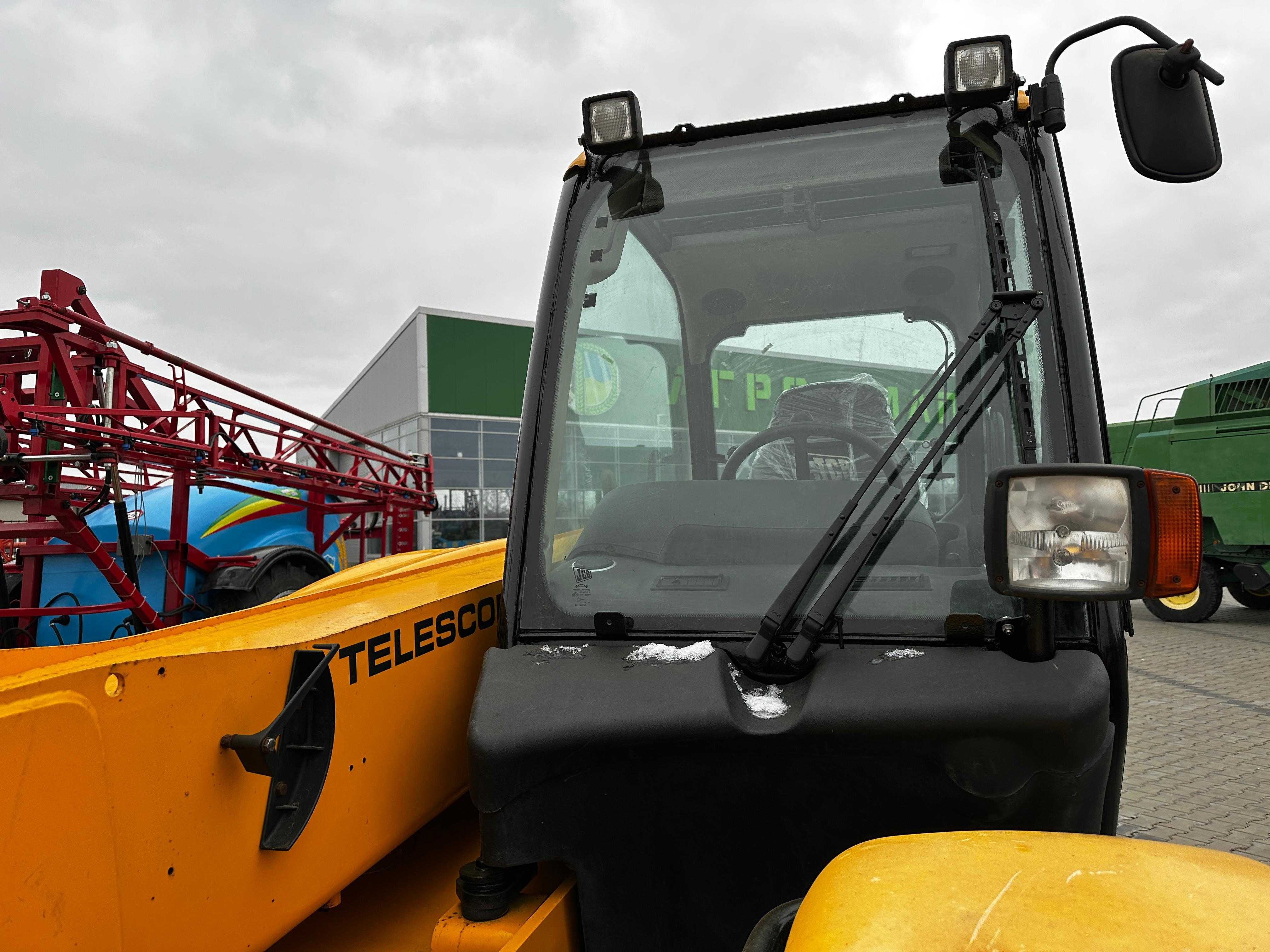 Телескопічний навантажувач (навантажувач) JCB 530 2004 року GA