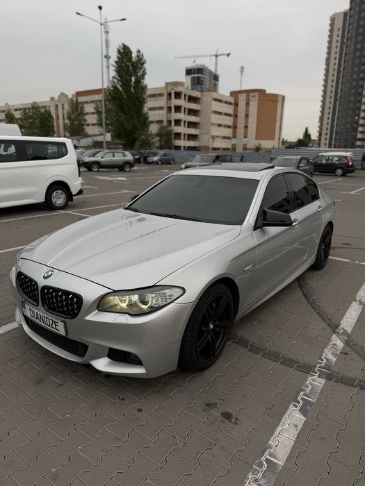 Продам БМВ Ф10, орігінальний м-пакет