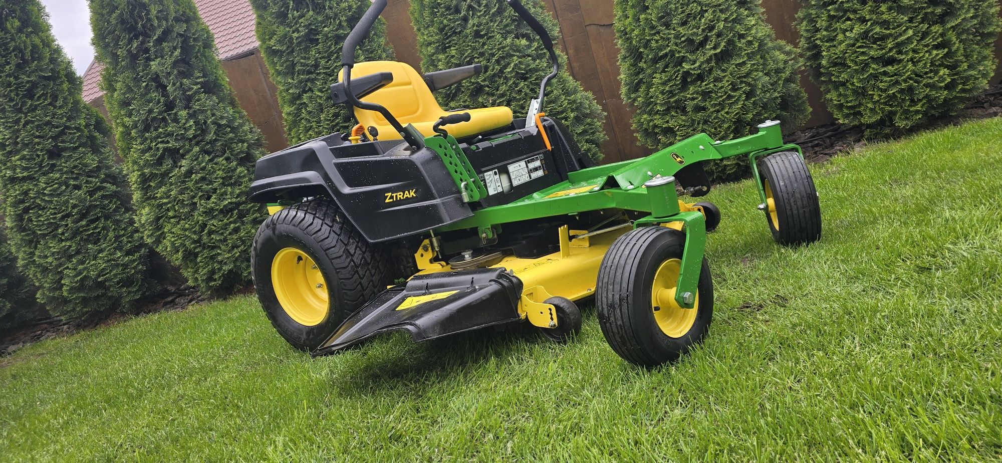 Traktorek kosiarka John Deere Ztrak Z525E Briggs 20Hp