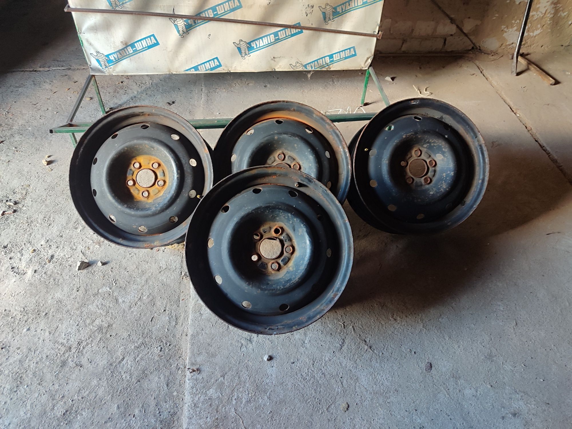 Диски металеві r16 subaru 5.110