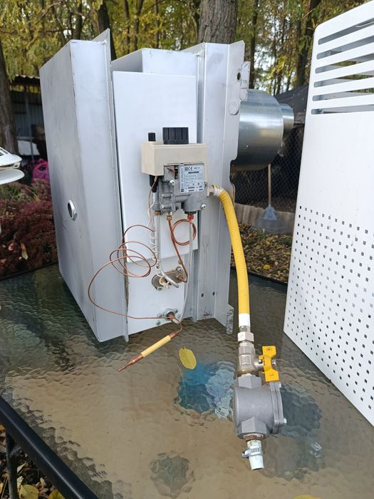 Конвектор газовий