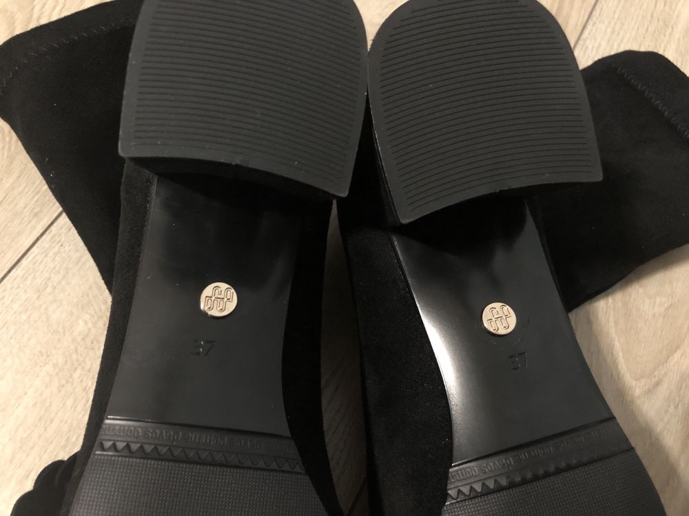 Botki SOLO FEMME r. 37, nowe