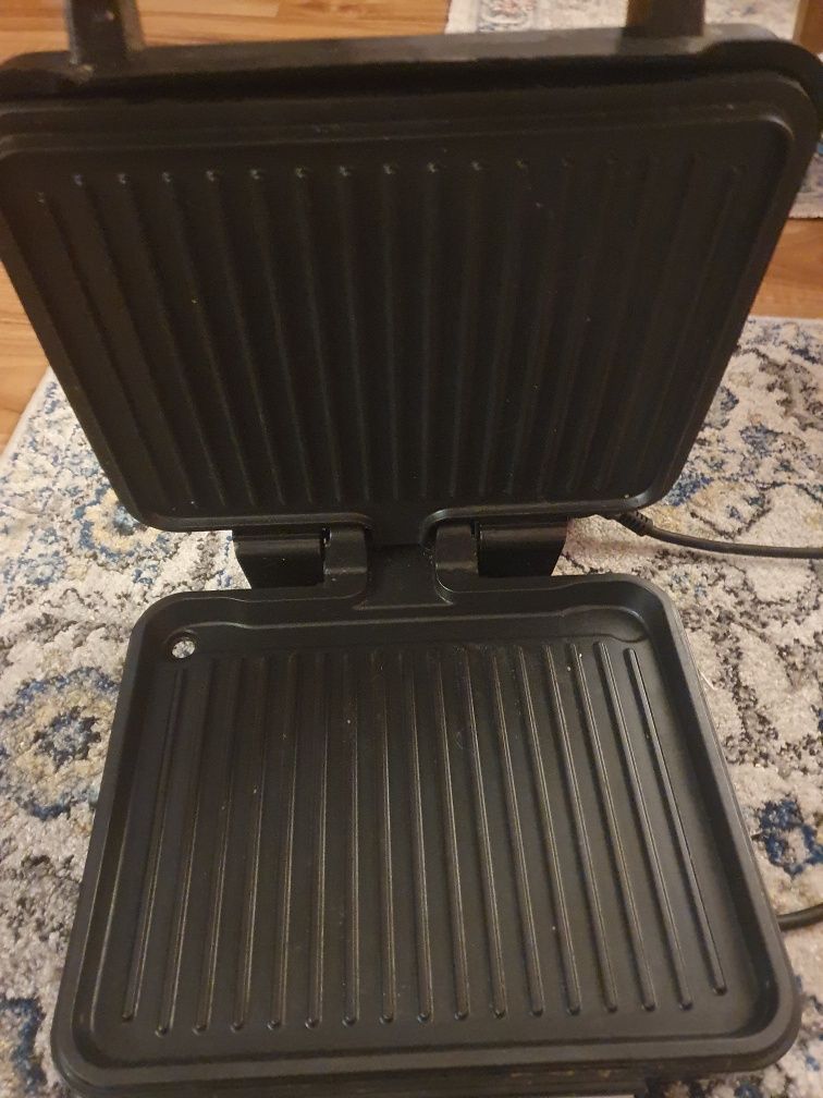 Opiekacz toster grill elektryczny bestron ASW318