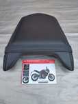Banco Honda CB 650 R com oferta do manual