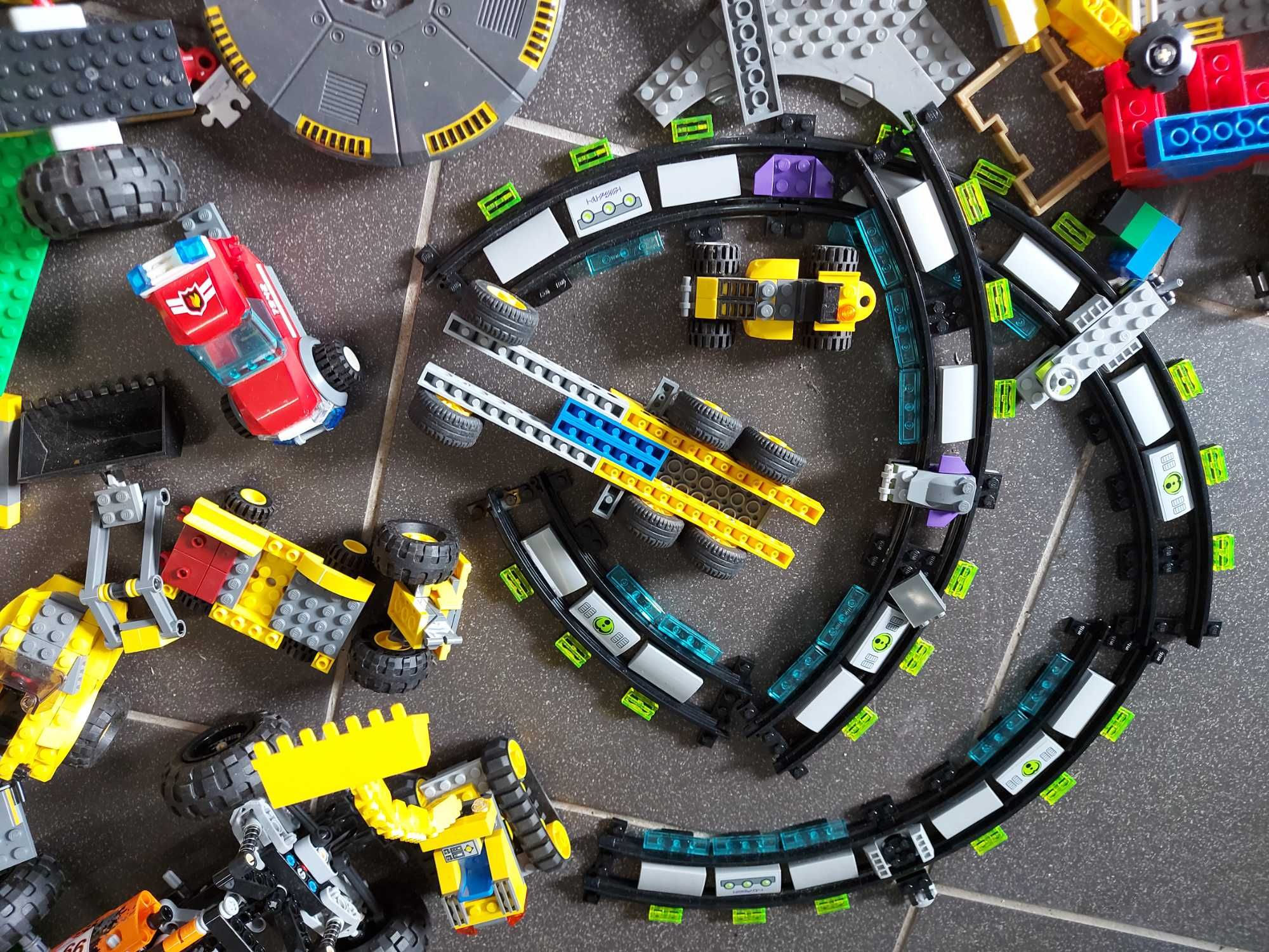 LEGO Technics, City 7633 ,Dino 5887 i inne klocki 6,3 kg