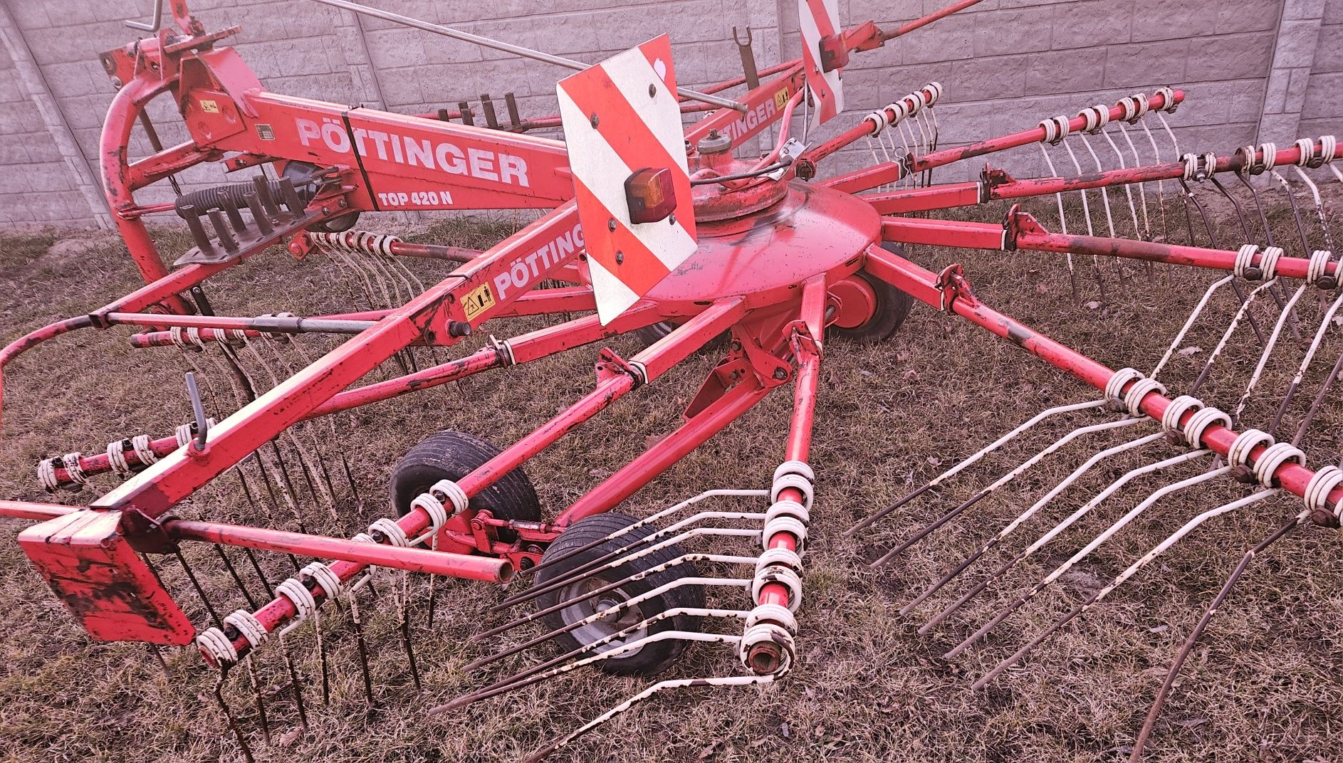 Zgrabiarka pottinger top 420 jf stoll 420 przetrząsacz pottinger hit 4